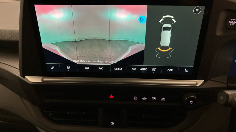 Volkswagen Transporter T32 Lwb Electric 160kW 65kWh Commerce Pro Kombi Van Auto